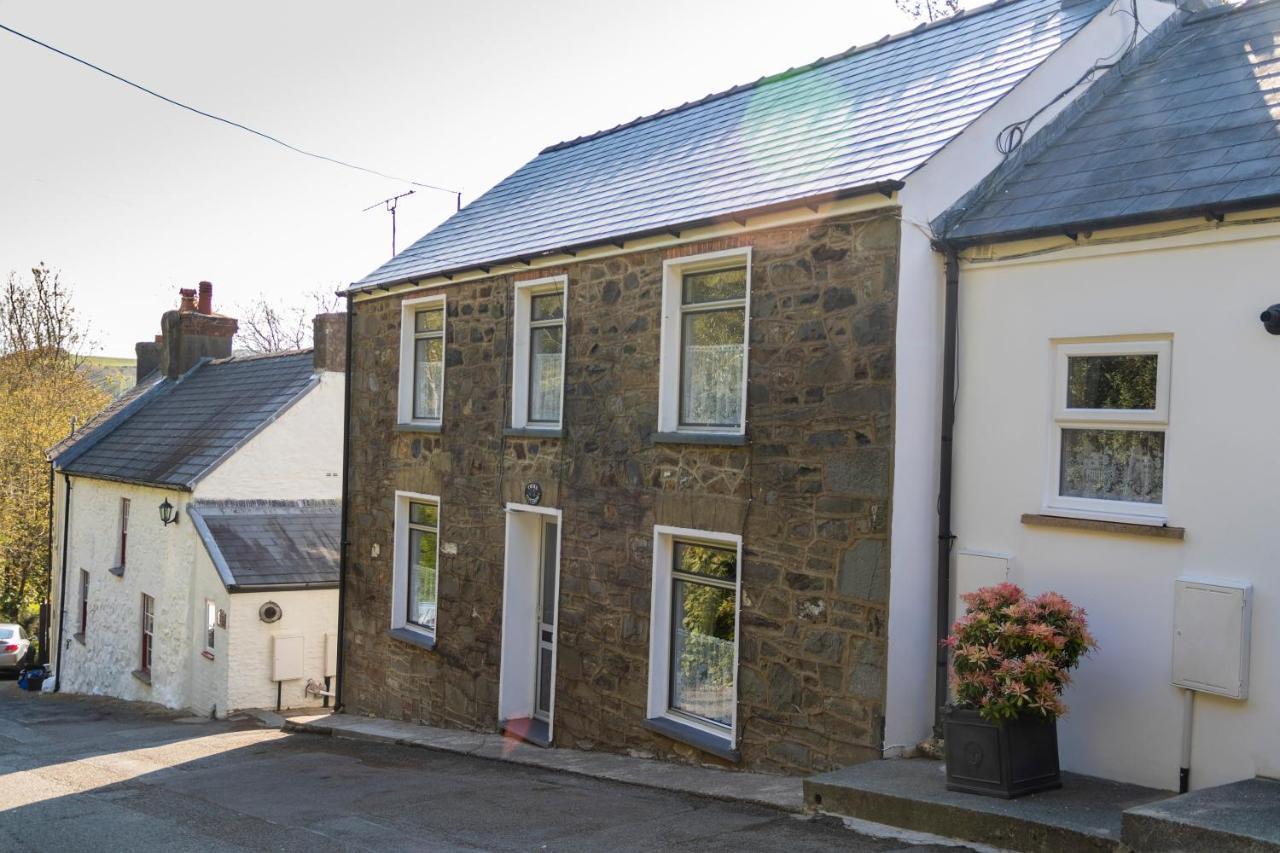 Thorn Cottage Fishguard Exterior photo